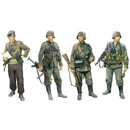 Click here to learn more about the Dragon Models, USA 1/35 German Fighting Elite in East (4 Fig).