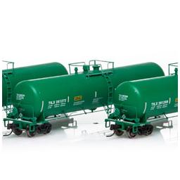 Click here to learn more about the Athearn N 30,000 Gallon Ethanol Tank, TILX/Green #3 (3).