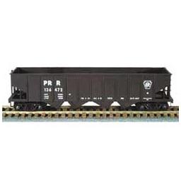 Click here to learn more about the Bowser Manufacturing Co., Inc. N H21a 4-Bay Hopper, PRR/Block w/Keystone #923560.